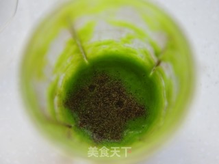 豌豆汁三文鱼的做法步骤：2
