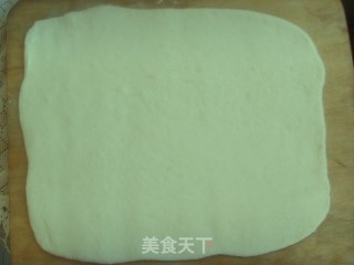 双色葱花卷的做法步骤：2