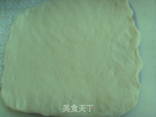 双色葱花卷的做法步骤：2