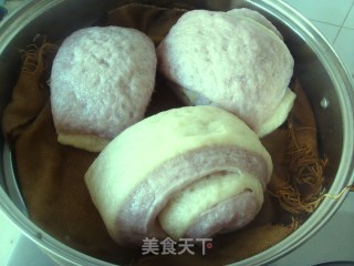 双色葱花卷的做法步骤：2