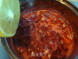 草莓酱的做法步骤：2