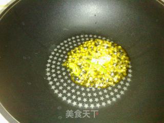 猪肉炒木耳的做法步骤：2