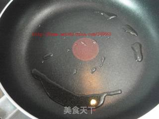 黑木耳炒肉片的做法步骤：2