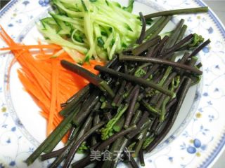 拌蕨菜的做法步骤：2