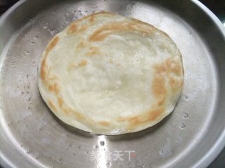 鸡蛋灌饼的做法步骤：2