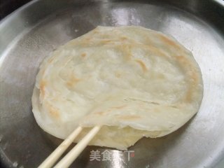 鸡蛋灌饼的做法步骤：2