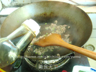 肉沫瓜条的做法步骤：3