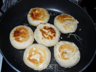 香酥肉饼的做法步骤：2