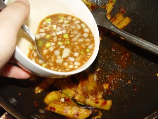 鱼香茄子的做法步骤：2