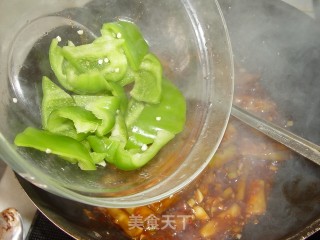 鱼香茄子的做法步骤：2