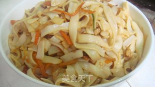 炒河粉的做法步骤：2