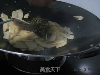 糟菜炒毛笋（福州特色菜）的做法步骤：3