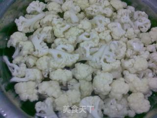 腊肉炒花菜的做法步骤：2