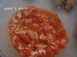 番茄炒蛋浇面的做法步骤：2