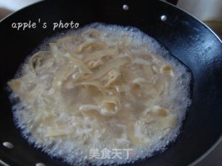 番茄炒蛋浇面的做法步骤：2
