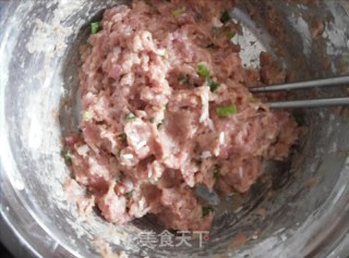 蛋皮饺的做法步骤：2