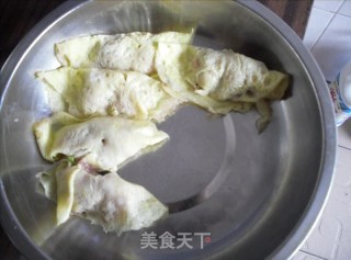 蛋皮饺的做法步骤：2