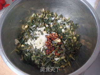 黄豆拌雪菜的做法步骤：2