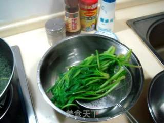 开胃醒脑小菜，菠菜系列三“芥末菠菜”的做法步骤：2