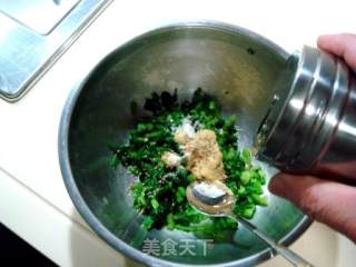 开胃醒脑小菜，菠菜系列三“芥末菠菜”的做法步骤：2
