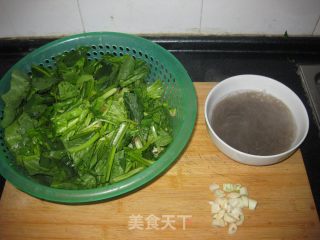 菠菜粉条的做法步骤：2