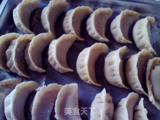 胡萝卜肉饺的做法步骤：2