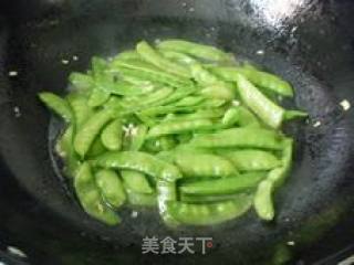 蒜香荷兰豆的做法步骤：3