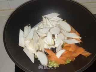 【平淡的幸福】蚝油杏鲍菇的做法步骤：2