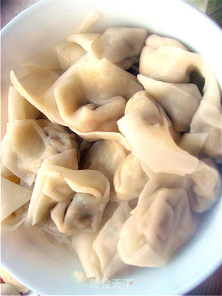 宝宝快乐成长餐---馄饨面的做法步骤：5