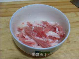 蒜薹炒肉丝的做法步骤：2