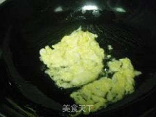 黑芝麻蛋炒饭的做法步骤：4