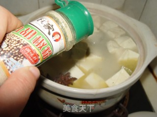 鲫鱼豆腐汤的做法步骤：2