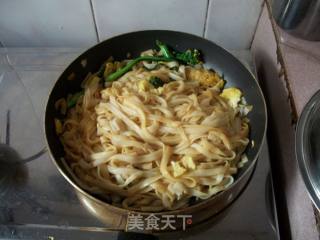 炒河粉的做法步骤：2