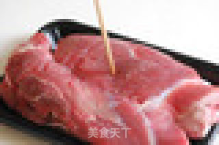 家庭版五香酱牛肉的做法步骤：2