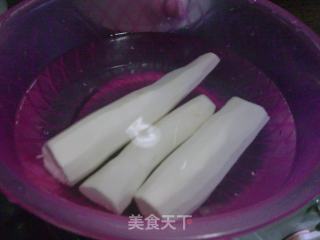 猪骨山药红枣汤的做法步骤：1