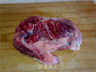 【平淡的幸福】牛肉炖土豆的做法步骤：1