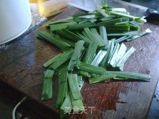 豆芽韭菜簿饼的做法步骤：2