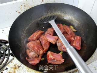 糖醋排骨的做法步骤：3