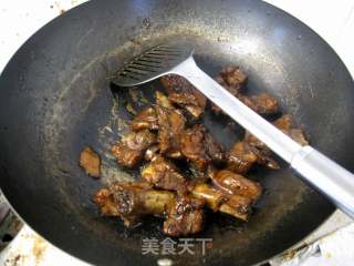 糖醋排骨的做法步骤：11