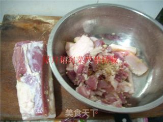 星月私房菜---特色川味粉蒸肉的做法步骤：4
