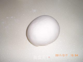 鸡蛋韭菜饺的做法步骤：1