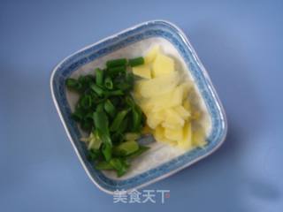 野山笋烧肉的做法步骤：3