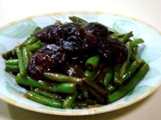 家常小炒“蚝油香菇焖扁豆”的做法步骤：9