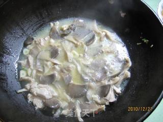 肉焖平菇的做法步骤：6