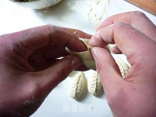 柳叶水煎包的做法步骤：3