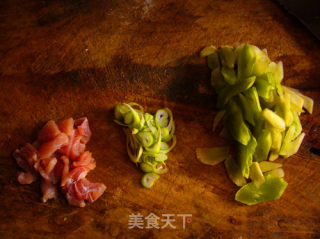 肉片莴苣的做法步骤：1