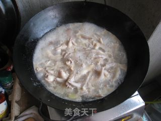 泡椒凤爪的做法步骤：1