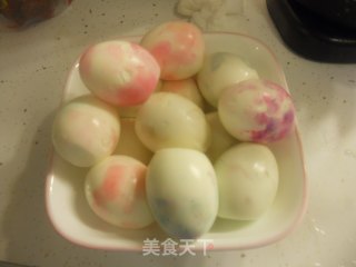中西结合---复活节的茶叶蛋的做法步骤：4