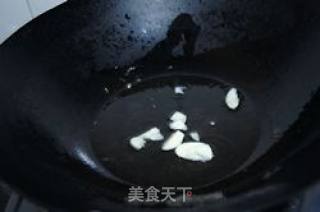 简单美味--炒蚕豆的做法步骤：2