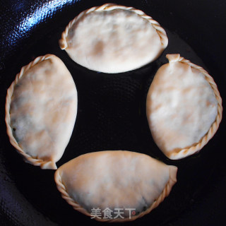 韭菜盒子的做法步骤：5